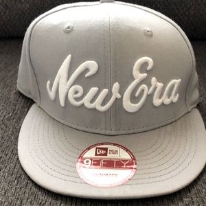 New Era Snap back hat